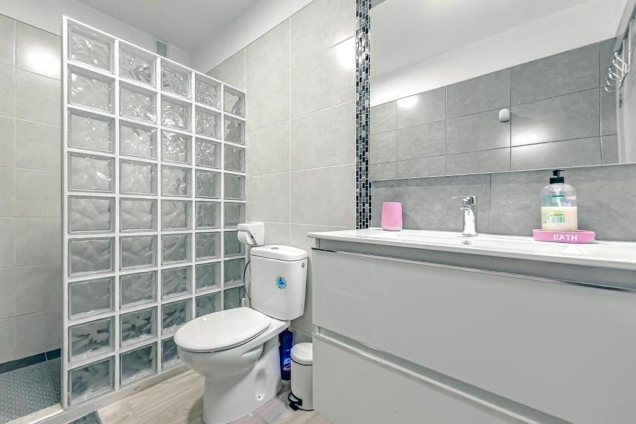 Neptuno Oceanview Suite With Pool And Beach Private Access Puerto de Santiago  Buitenkant foto